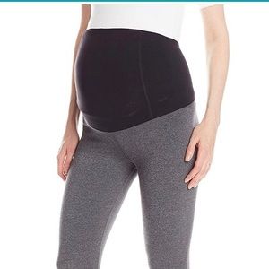 Ingrid & Isabel Maternity Leggings